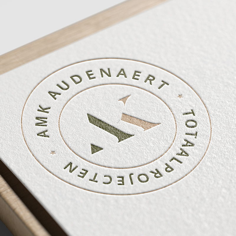 Nieuw logo en huisstijl gemaakt door creatief communicatiebureau Solid Designs Lievegem